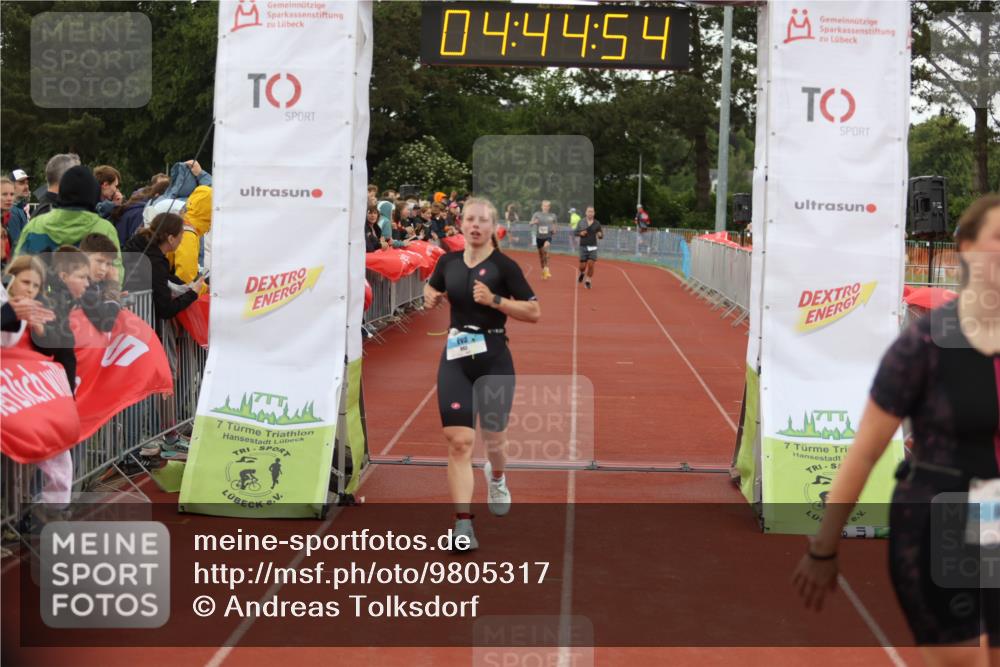 14.06.2026 - 7 Türme Triathlon Andreas Tolksdorf http://msf.ph/oto/9805317 14.06.2026 15:44:52 Ziel 896, 993, 1032, 1651 meine-sportfotos.de