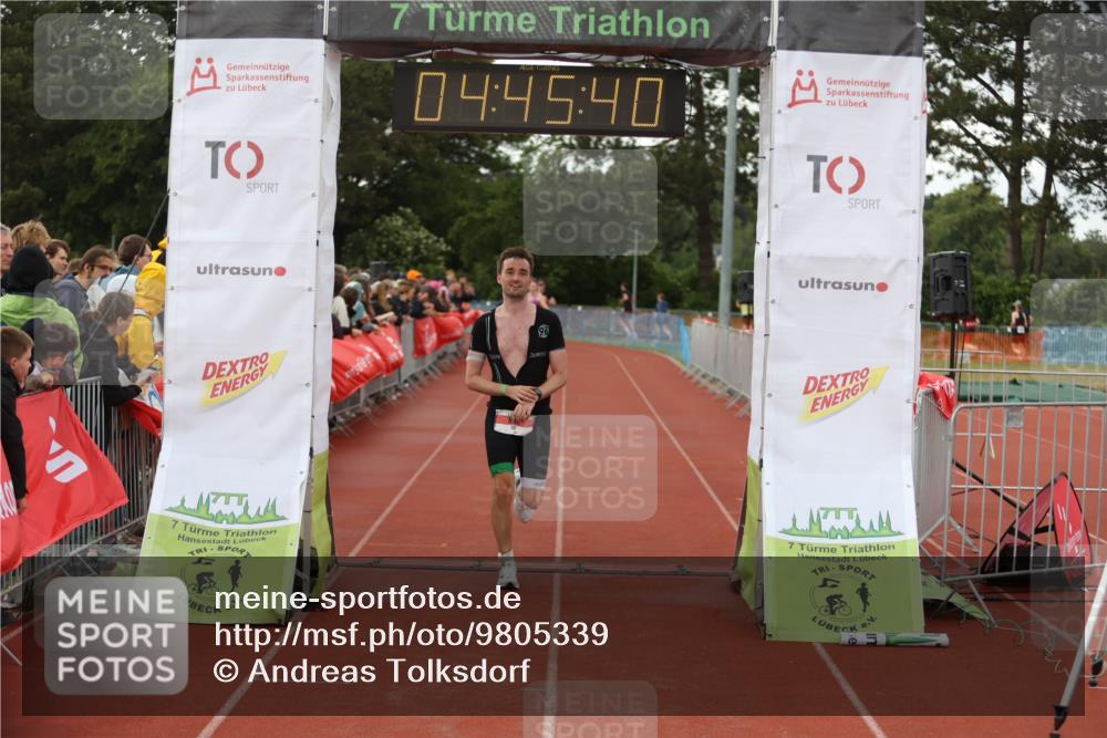 14.06.2026 - 7 Türme Triathlon Andreas Tolksdorf http://msf.ph/oto/9805339 14.06.2026 15:45:39 Ziel 777, 921, 1714 meine-sportfotos.de
