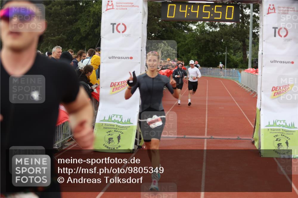 14.06.2026 - 7 Türme Triathlon Andreas Tolksdorf http://msf.ph/oto/9805349 14.06.2026 15:45:49 Ziel 706, 921, 1173, 1714 meine-sportfotos.de