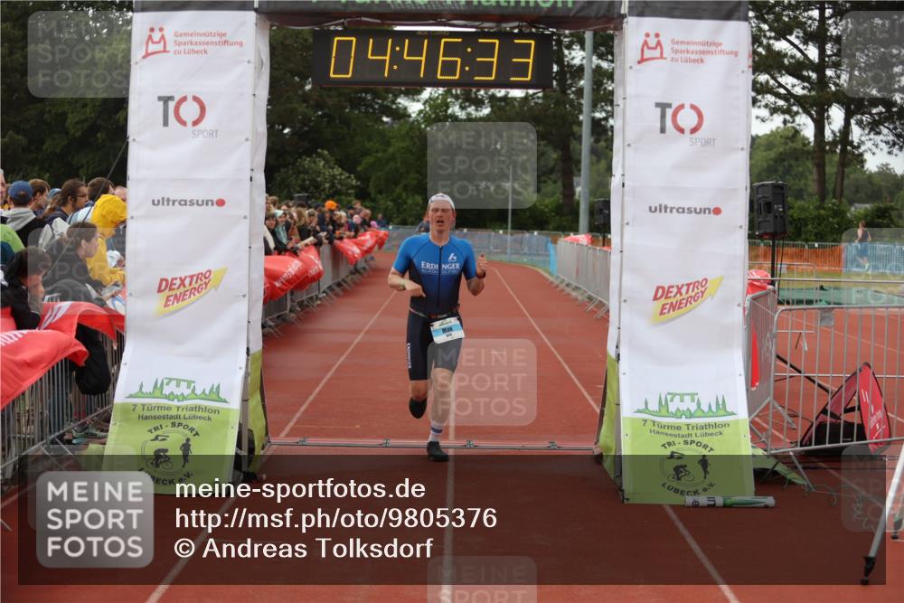 14.06.2026 - 7 Türme Triathlon Andreas Tolksdorf http://msf.ph/oto/9805376 14.06.2026 15:46:33 Ziel 929 meine-sportfotos.de
