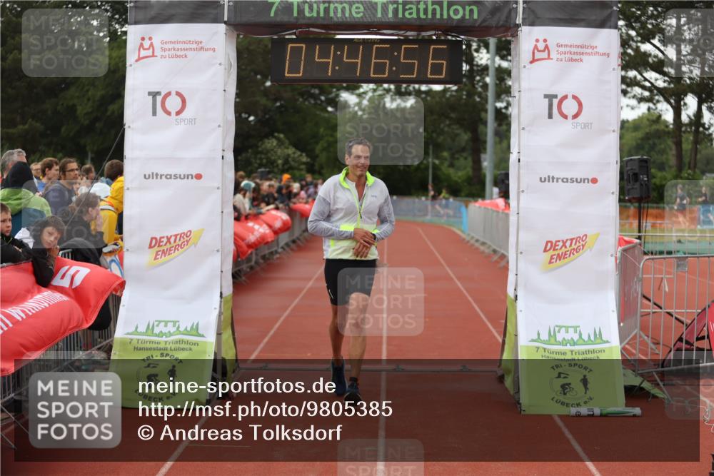 14.06.2026 - 7 Türme Triathlon Andreas Tolksdorf http://msf.ph/oto/9805385 14.06.2026 15:46:55 Ziel 980 meine-sportfotos.de