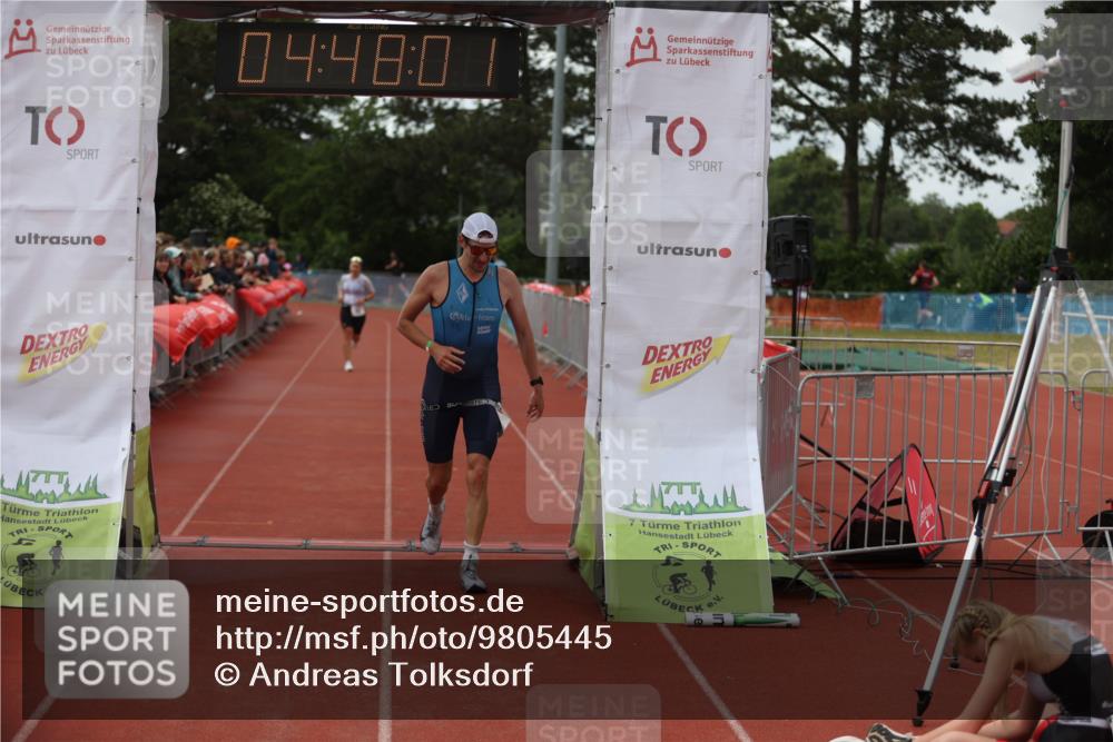 14.06.2026 - 7 Türme Triathlon Andreas Tolksdorf http://msf.ph/oto/9805445 14.06.2026 15:48:01 Ziel 673, 1596, 1659, 1679, 1681 meine-sportfotos.de