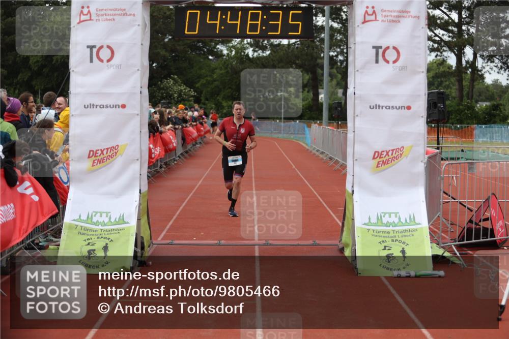 14.06.2026 - 7 Türme Triathlon Andreas Tolksdorf http://msf.ph/oto/9805466 14.06.2026 15:48:34 Ziel 966, 990, 1578 meine-sportfotos.de