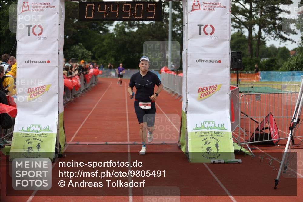 14.06.2026 - 7 Türme Triathlon Andreas Tolksdorf http://msf.ph/oto/9805491 14.06.2026 15:49:08 Ziel 738 meine-sportfotos.de