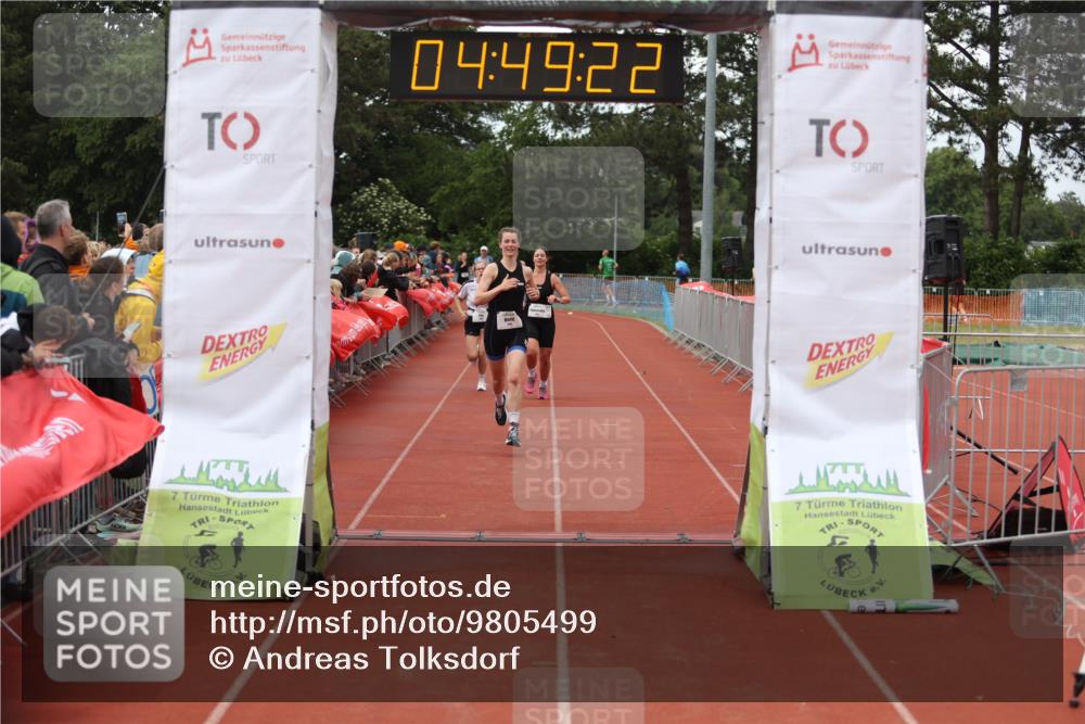 14.06.2026 - 7 Türme Triathlon Andreas Tolksdorf http://msf.ph/oto/9805499 14.06.2026 15:49:21 Ziel 693, 975, 1568, 1707, 1713 meine-sportfotos.de