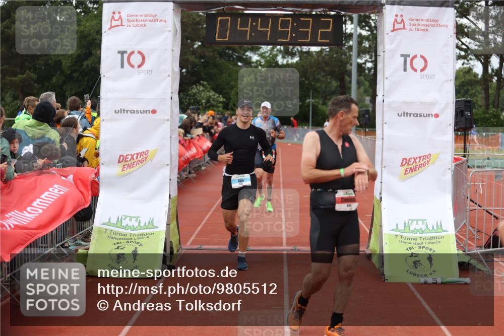 14.06.2026 - 7 Türme Triathlon Andreas Tolksdorf http://msf.ph/oto/9805512 14.06.2026 15:49:31 Ziel 693, 759, 938, 1047, 1568, 1604, 1618, 1713, 1752 meine-sportfotos.de