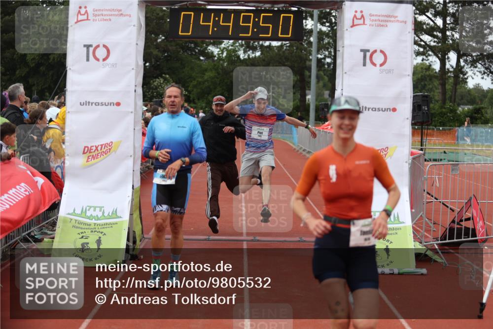 14.06.2026 - 7 Türme Triathlon Andreas Tolksdorf http://msf.ph/oto/9805532 14.06.2026 15:49:49 Ziel 1154, 1189, 1196, 1514, 1575, 1616 meine-sportfotos.de