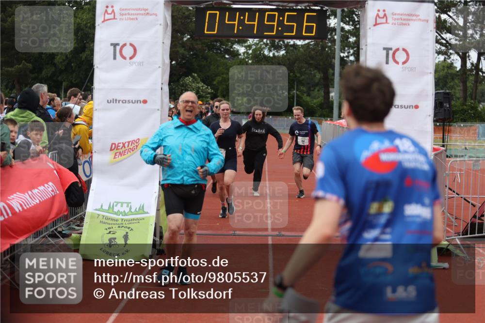 14.06.2026 - 7 Türme Triathlon Andreas Tolksdorf http://msf.ph/oto/9805537 14.06.2026 15:49:55 Ziel 1154, 1189, 1196, 1514, 1575, 1616 meine-sportfotos.de