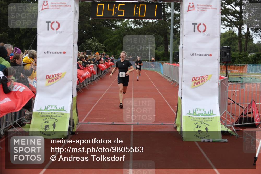 14.06.2026 - 7 Türme Triathlon Andreas Tolksdorf http://msf.ph/oto/9805563 14.06.2026 15:51:00 Ziel 1515, 1588, 1761 meine-sportfotos.de