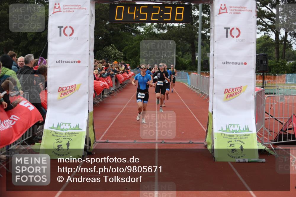 14.06.2026 - 7 Türme Triathlon Andreas Tolksdorf http://msf.ph/oto/9805671 14.06.2026 15:52:37 Ziel 918, 926, 952, 965, 984, 1130, 1644 meine-sportfotos.de