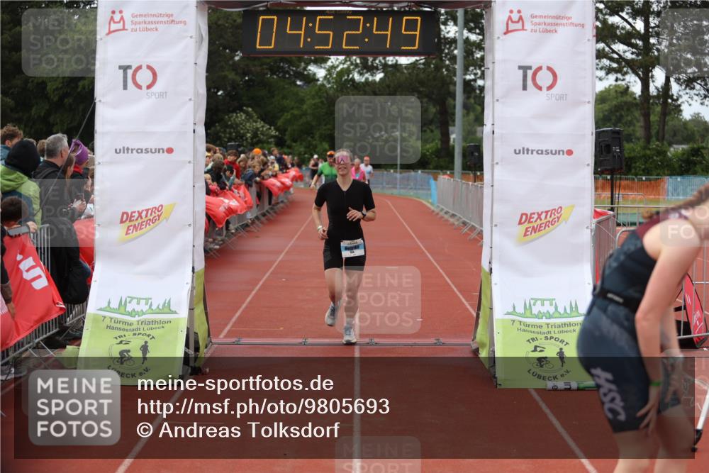 14.06.2026 - 7 Türme Triathlon Andreas Tolksdorf http://msf.ph/oto/9805693 14.06.2026 15:52:48 Ziel 918, 944, 965, 984, 1033, 1130, 1644, 1740 meine-sportfotos.de