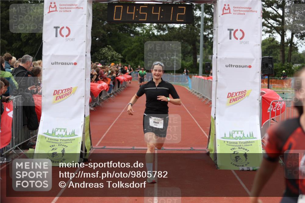 14.06.2026 - 7 Türme Triathlon Andreas Tolksdorf http://msf.ph/oto/9805782 14.06.2026 15:54:11 Ziel 1069, 1530, 1608, 1746 meine-sportfotos.de
