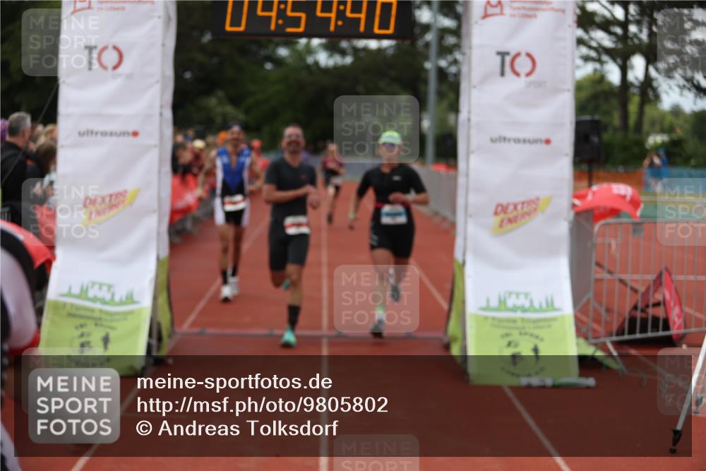 14.06.2026 - 7 Türme Triathlon Andreas Tolksdorf http://msf.ph/oto/9805802 14.06.2026 15:54:39 Ziel 711, 827, 1061, 1526, 1682, 1730, 1745 meine-sportfotos.de
