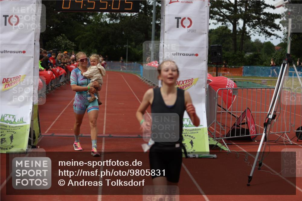 14.06.2026 - 7 Türme Triathlon Andreas Tolksdorf http://msf.ph/oto/9805831 14.06.2026 15:55:04 Ziel 908, 1038, 1167, 1512, 1625, 1797 meine-sportfotos.de