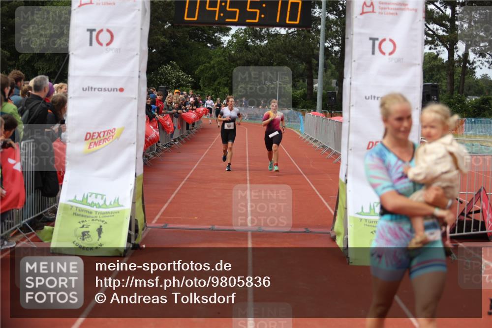 14.06.2026 - 7 Türme Triathlon Andreas Tolksdorf http://msf.ph/oto/9805836 14.06.2026 15:55:09 Ziel 908, 1038, 1167, 1512, 1711 meine-sportfotos.de