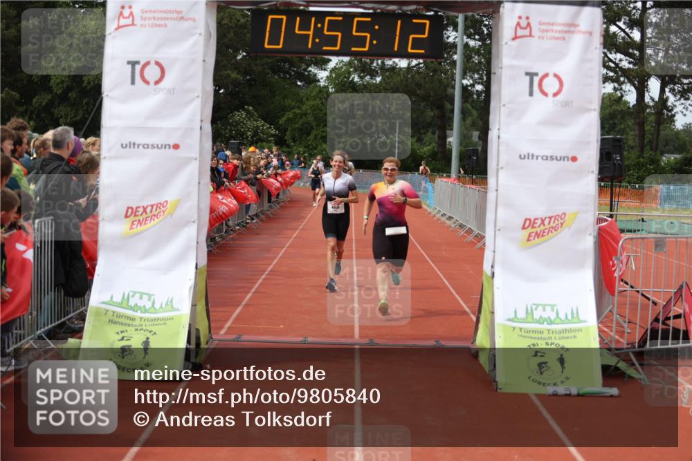 14.06.2026 - 7 Türme Triathlon Andreas Tolksdorf http://msf.ph/oto/9805840 14.06.2026 15:55:11 Ziel 908, 1038, 1167, 1711 meine-sportfotos.de