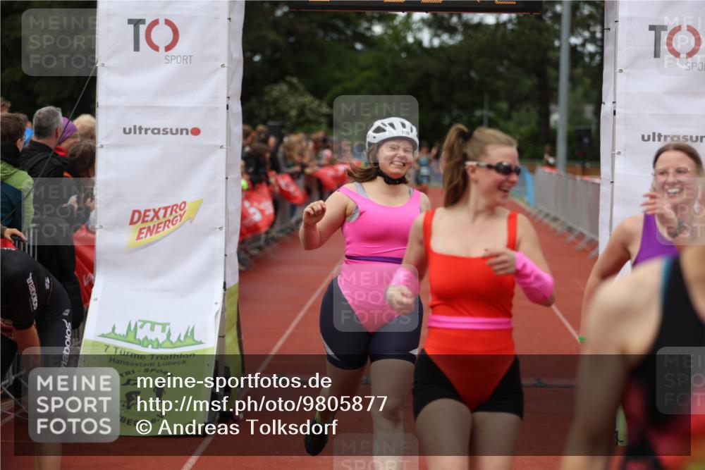 14.06.2026 - 7 Türme Triathlon Andreas Tolksdorf http://msf.ph/oto/9805877 14.06.2026 15:55:41 Ziel 1004, 1176, 1501, 1533, 1719 meine-sportfotos.de