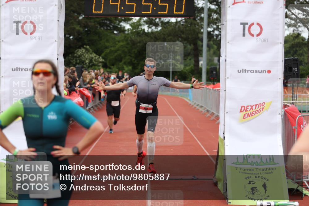 14.06.2026 - 7 Türme Triathlon Andreas Tolksdorf http://msf.ph/oto/9805887 14.06.2026 15:55:49 Ziel 745, 967, 1004, 1095, 1535 meine-sportfotos.de
