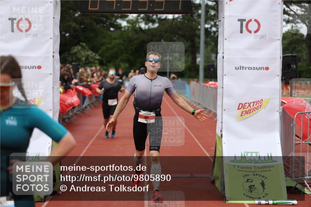 14.06.2026 - 7 Türme Triathlon Andreas Tolksdorf http://msf.ph/oto/9805890 14.06.2026 15:55:49 Ziel 745, 967, 1004, 1095, 1535 meine-sportfotos.de