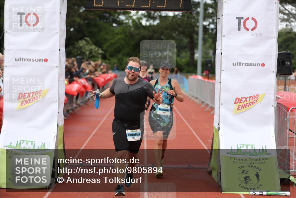 14.06.2026 - 7 Türme Triathlon Andreas Tolksdorf http://msf.ph/oto/9805894 14.06.2026 15:55:52 Ziel 745, 967, 1004, 1095, 1504, 1535, 1722 meine-sportfotos.de