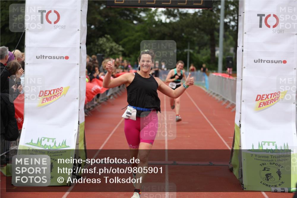 14.06.2026 - 7 Türme Triathlon Andreas Tolksdorf http://msf.ph/oto/9805901 14.06.2026 15:55:58 Ziel 745, 960, 967, 1095, 1504, 1535, 1722 meine-sportfotos.de
