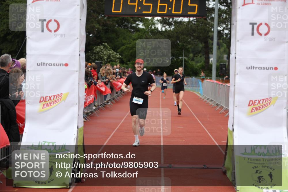 14.06.2026 - 7 Türme Triathlon Andreas Tolksdorf http://msf.ph/oto/9805903 14.06.2026 15:56:03 Ziel 960, 1504, 1535, 1722, 1735, 1756 meine-sportfotos.de