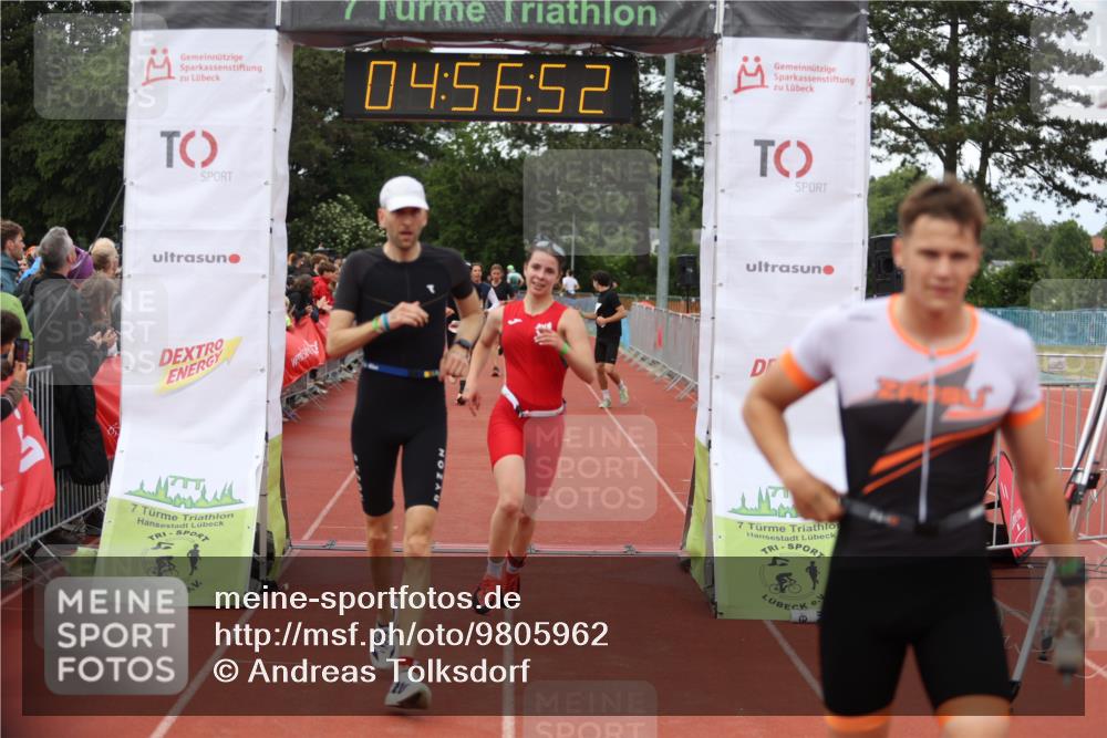 14.06.2026 - 7 Türme Triathlon Andreas Tolksdorf http://msf.ph/oto/9805962 14.06.2026 15:56:51 Ziel 743, 1368, 1435, 1488, 1508, 1562, 1591, 1697, 1715, 1770 meine-sportfotos.de