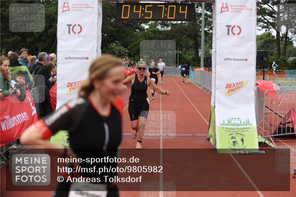 14.06.2026 - 7 Türme Triathlon Andreas Tolksdorf http://msf.ph/oto/9805982 14.06.2026 15:57:03 Ziel 743, 821, 954, 1488, 1508, 1611, 1671, 1697, 1770 meine-sportfotos.de