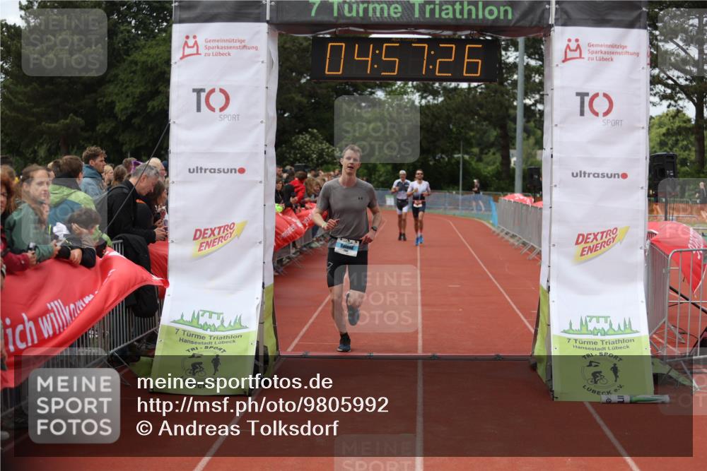 14.06.2026 - 7 Türme Triathlon Andreas Tolksdorf http://msf.ph/oto/9805992 14.06.2026 15:57:25 Ziel 666, 1106, 1142 meine-sportfotos.de