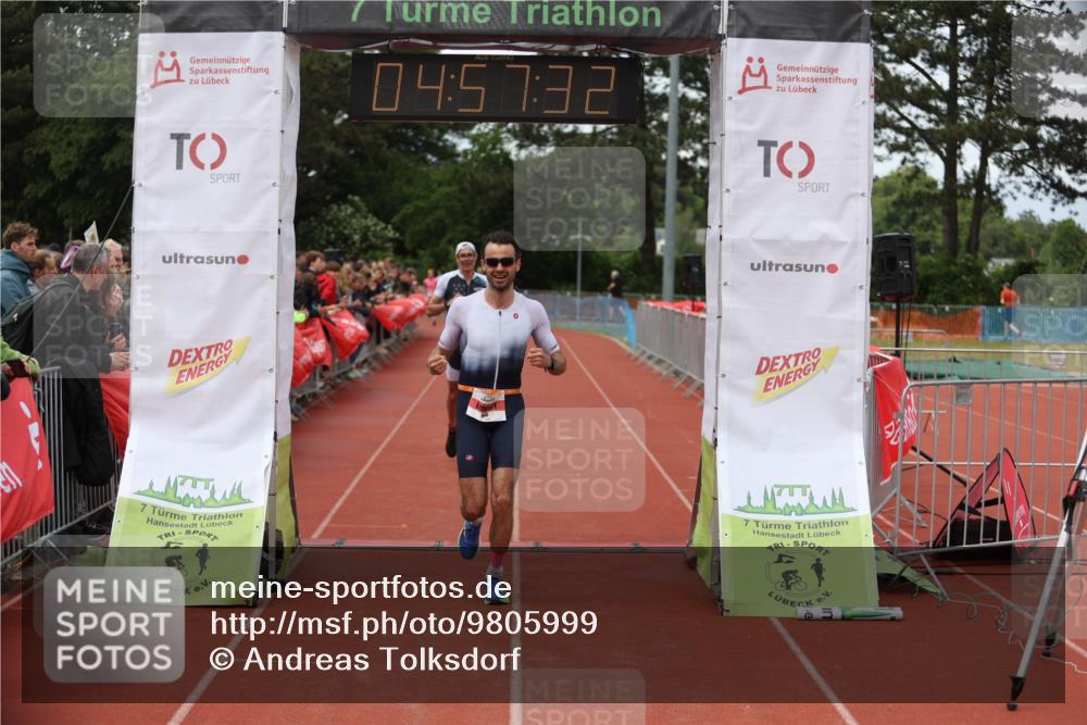 14.06.2026 - 7 Türme Triathlon Andreas Tolksdorf http://msf.ph/oto/9805999 14.06.2026 15:57:31 Ziel 666, 1106, 1142 meine-sportfotos.de