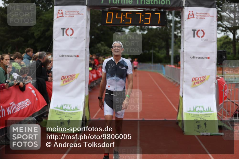 14.06.2026 - 7 Türme Triathlon Andreas Tolksdorf http://msf.ph/oto/9806005 14.06.2026 15:57:35 Ziel 666, 1106 meine-sportfotos.de