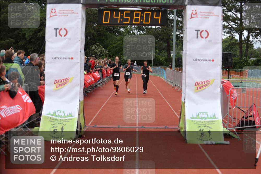 14.06.2026 - 7 Türme Triathlon Andreas Tolksdorf http://msf.ph/oto/9806029 14.06.2026 15:58:03 Ziel 1207, 1516, 1609 meine-sportfotos.de