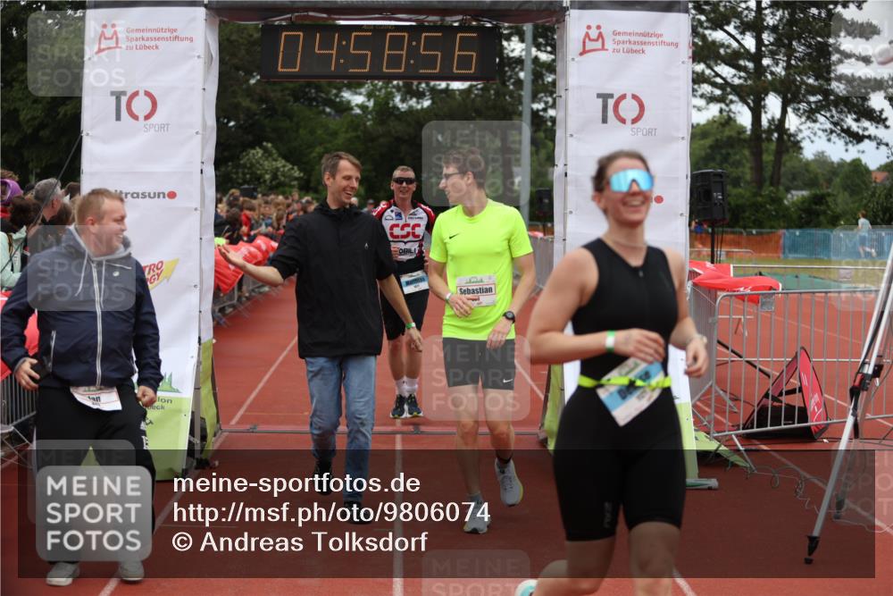 14.06.2026 - 7 Türme Triathlon Andreas Tolksdorf http://msf.ph/oto/9806074 14.06.2026 15:58:55 Ziel 893, 1077, 1121, 1522 meine-sportfotos.de