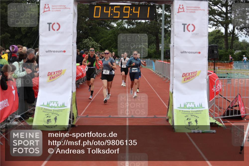 14.06.2026 - 7 Türme Triathlon Andreas Tolksdorf http://msf.ph/oto/9806135 14.06.2026 15:59:40 Ziel 750, 895, 1140, 1337, 1358, 1476, 1540, 1698, 1733 meine-sportfotos.de