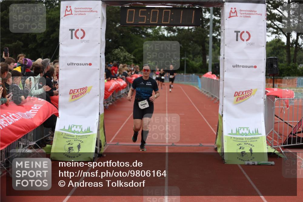 14.06.2026 - 7 Türme Triathlon Andreas Tolksdorf http://msf.ph/oto/9806164 14.06.2026 16:00:10 Ziel 1287, 1692 meine-sportfotos.de