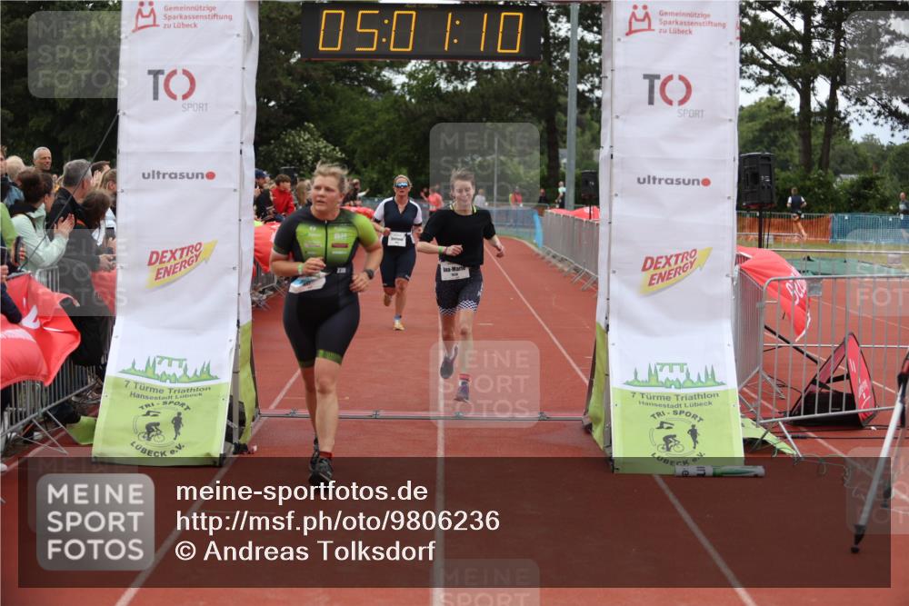 14.06.2026 - 7 Türme Triathlon Andreas Tolksdorf http://msf.ph/oto/9806236 14.06.2026 16:01:08 Ziel 1057, 1554, 1630, 1652, 1664, 1708 meine-sportfotos.de