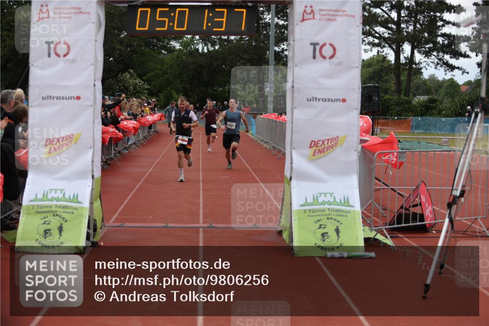 14.06.2026 - 7 Türme Triathlon Andreas Tolksdorf http://msf.ph/oto/9806256 14.06.2026 16:01:36 Ziel 806, 1382, 1790, 1794 meine-sportfotos.de