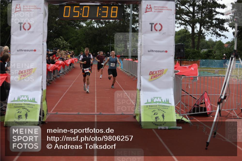 14.06.2026 - 7 Türme Triathlon Andreas Tolksdorf http://msf.ph/oto/9806257 14.06.2026 16:01:36 Ziel 806, 1382, 1790, 1794 meine-sportfotos.de