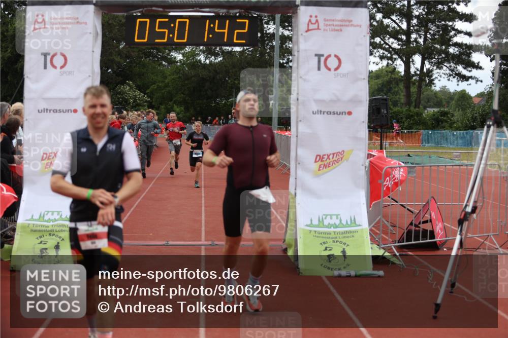 14.06.2026 - 7 Türme Triathlon Andreas Tolksdorf http://msf.ph/oto/9806267 14.06.2026 16:01:41 Ziel 806, 962, 1382, 1790, 1794 meine-sportfotos.de