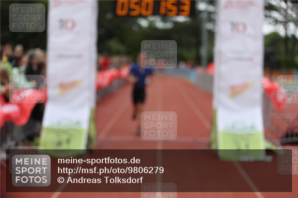 14.06.2026 - 7 Türme Triathlon Andreas Tolksdorf http://msf.ph/oto/9806279 14.06.2026 16:01:52 Ziel 962, 1319, 1790 meine-sportfotos.de