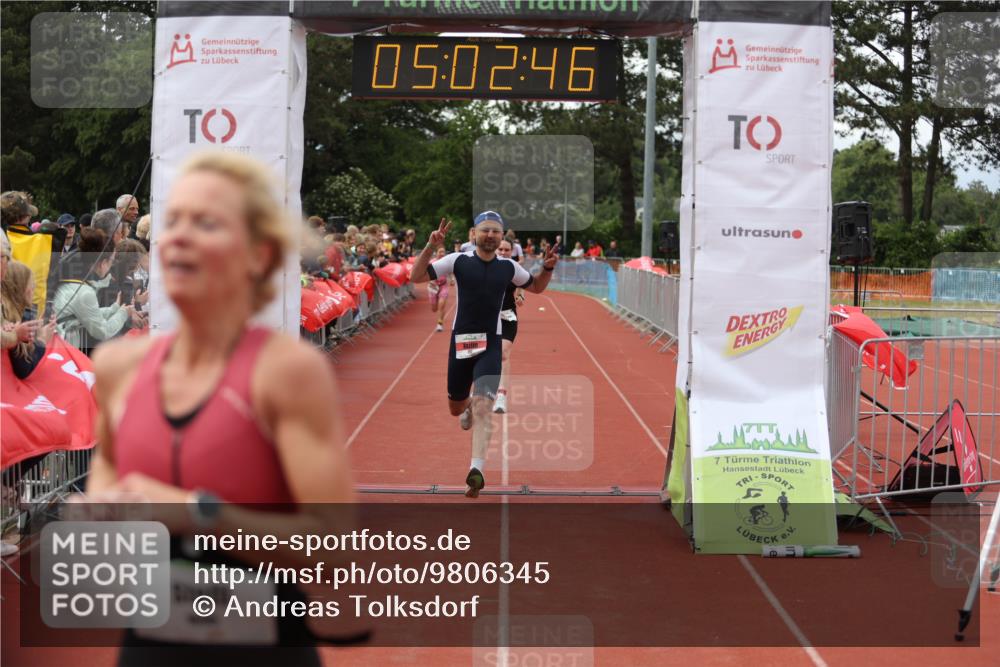 14.06.2026 - 7 Türme Triathlon Andreas Tolksdorf http://msf.ph/oto/9806345 14.06.2026 16:02:45 Ziel 812, 1293, 1511, 1597, 1599, 1642, 1695 meine-sportfotos.de