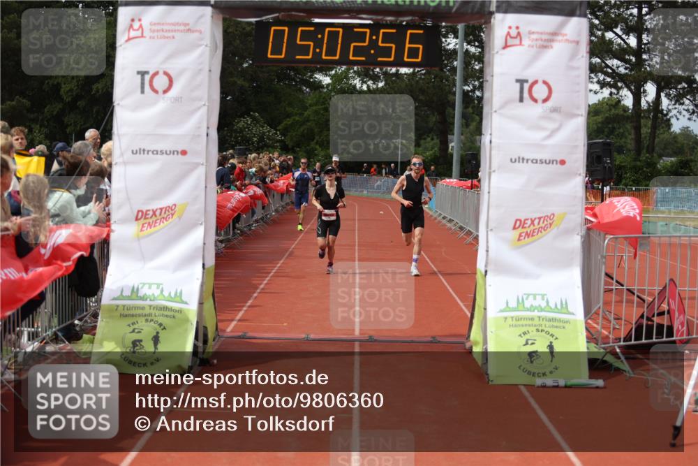 14.06.2026 - 7 Türme Triathlon Andreas Tolksdorf http://msf.ph/oto/9806360 14.06.2026 16:02:54 Ziel 716, 876, 1293, 1322, 1375, 1511, 1599, 1642 meine-sportfotos.de