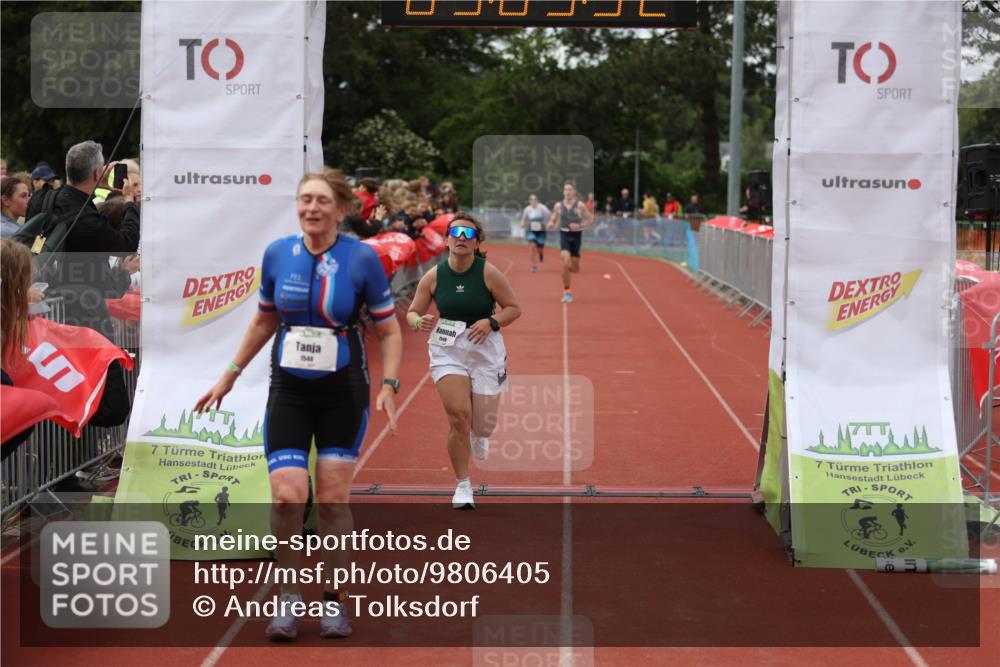 14.06.2026 - 7 Türme Triathlon Andreas Tolksdorf http://msf.ph/oto/9806405 14.06.2026 16:03:31 Ziel 1475, 1503, 1546, 1548 meine-sportfotos.de