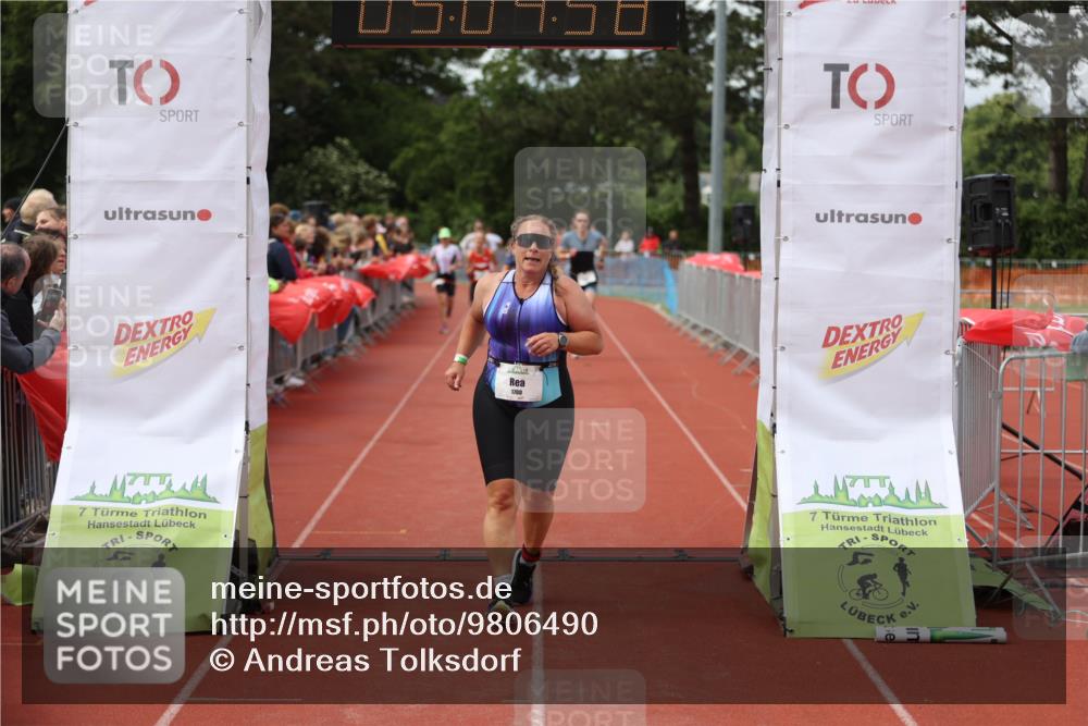 14.06.2026 - 7 Türme Triathlon Andreas Tolksdorf http://msf.ph/oto/9806490 14.06.2026 16:04:56 Ziel 946, 1367, 1663, 1689, 1700, 1717, 1778 meine-sportfotos.de
