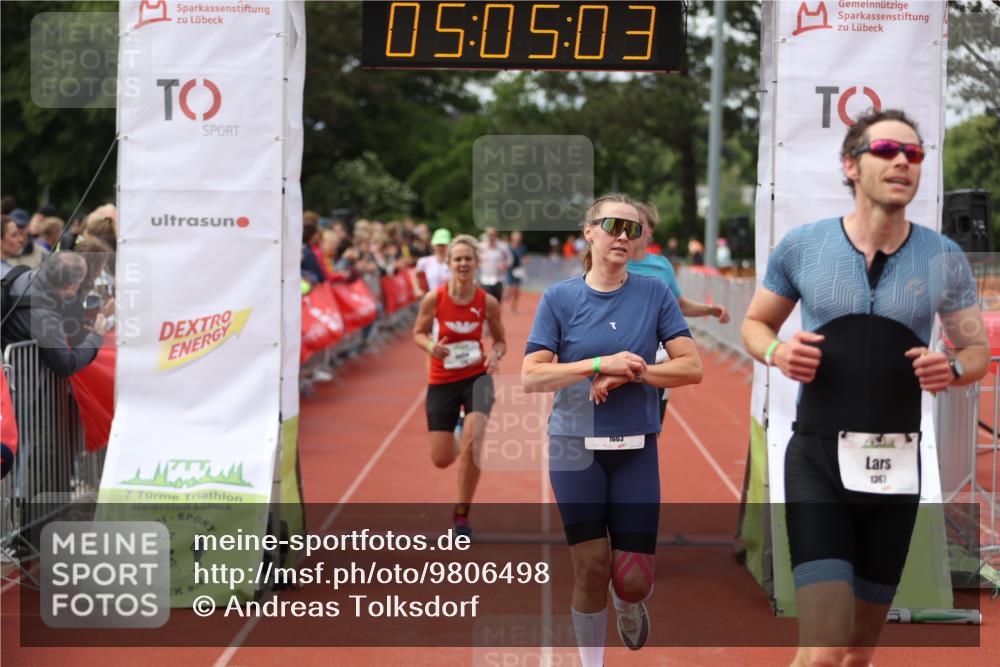 14.06.2026 - 7 Türme Triathlon Andreas Tolksdorf http://msf.ph/oto/9806498 14.06.2026 16:05:01 Ziel 811, 1367, 1663, 1689, 1700, 1778 meine-sportfotos.de