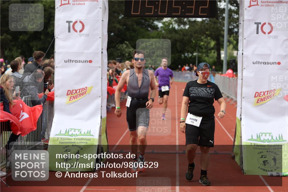 14.06.2026 - 7 Türme Triathlon Andreas Tolksdorf http://msf.ph/oto/9806529 14.06.2026 16:05:30 Ziel 852, 934, 1334, 1335, 1362, 1395, 1686, 1782 meine-sportfotos.de
