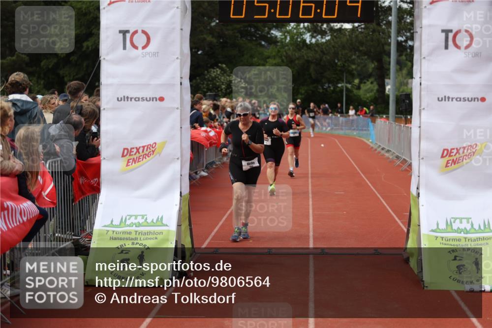 14.06.2026 - 7 Türme Triathlon Andreas Tolksdorf http://msf.ph/oto/9806564 14.06.2026 16:06:02 Ziel 1082, 1538, 1585, 1669 meine-sportfotos.de