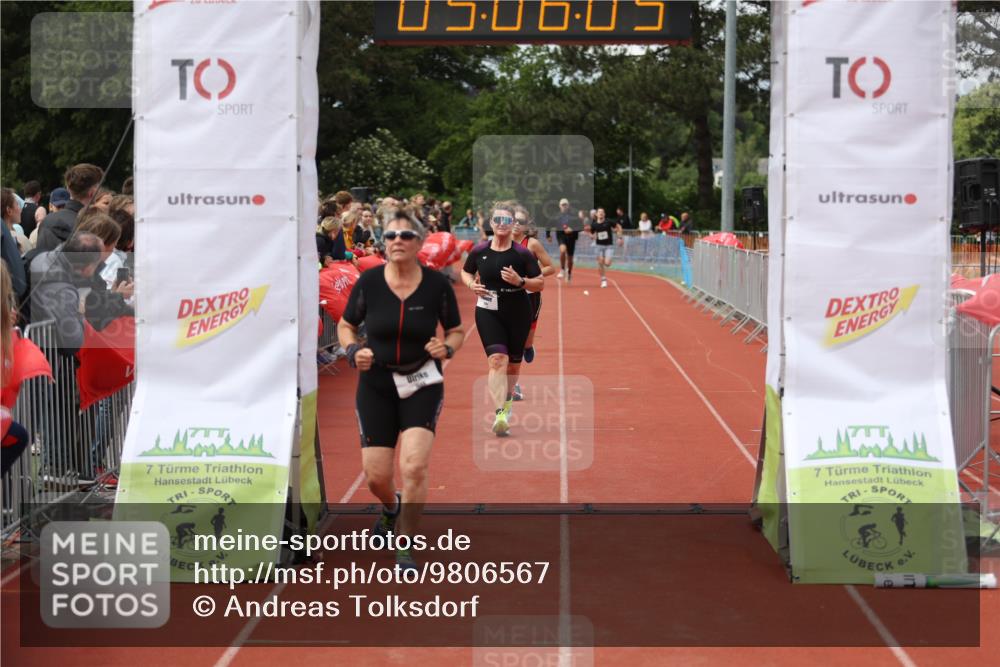 14.06.2026 - 7 Türme Triathlon Andreas Tolksdorf http://msf.ph/oto/9806567 14.06.2026 16:06:04 Ziel 1082, 1538, 1585, 1669, 1771 meine-sportfotos.de