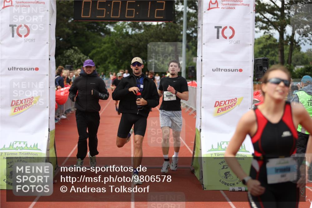 14.06.2026 - 7 Türme Triathlon Andreas Tolksdorf http://msf.ph/oto/9806578 14.06.2026 16:06:11 Ziel 1082, 1203, 1255, 1585, 1610, 1669, 1771 meine-sportfotos.de
