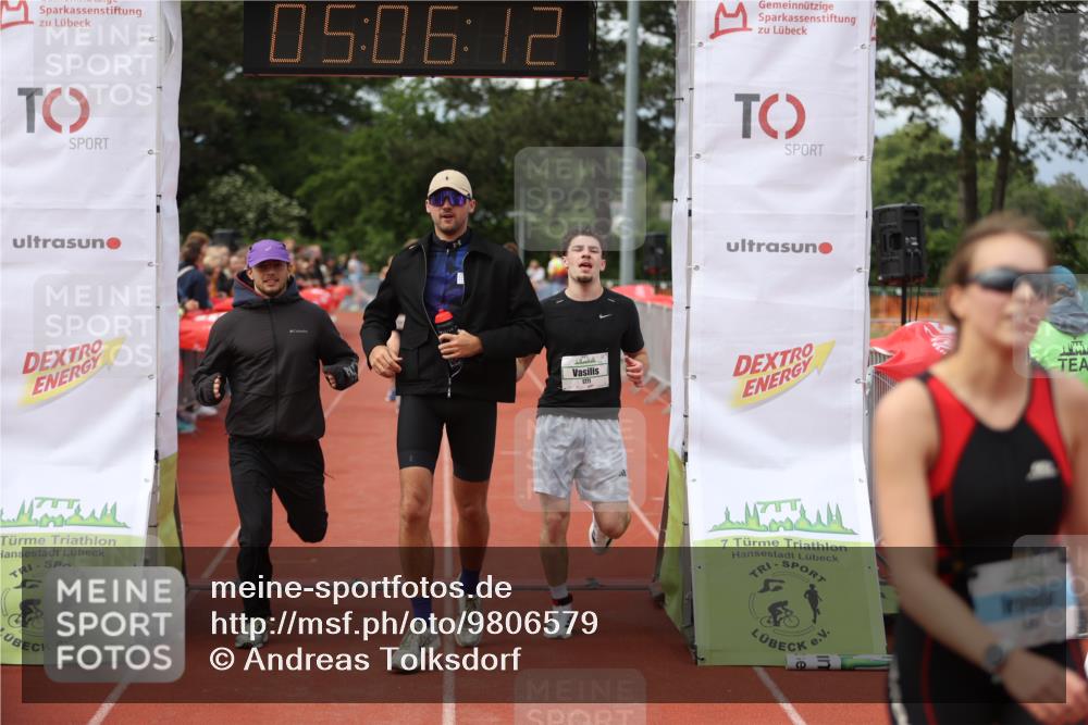 14.06.2026 - 7 Türme Triathlon Andreas Tolksdorf http://msf.ph/oto/9806579 14.06.2026 16:06:11 Ziel 1082, 1203, 1255, 1585, 1610, 1669, 1771 meine-sportfotos.de